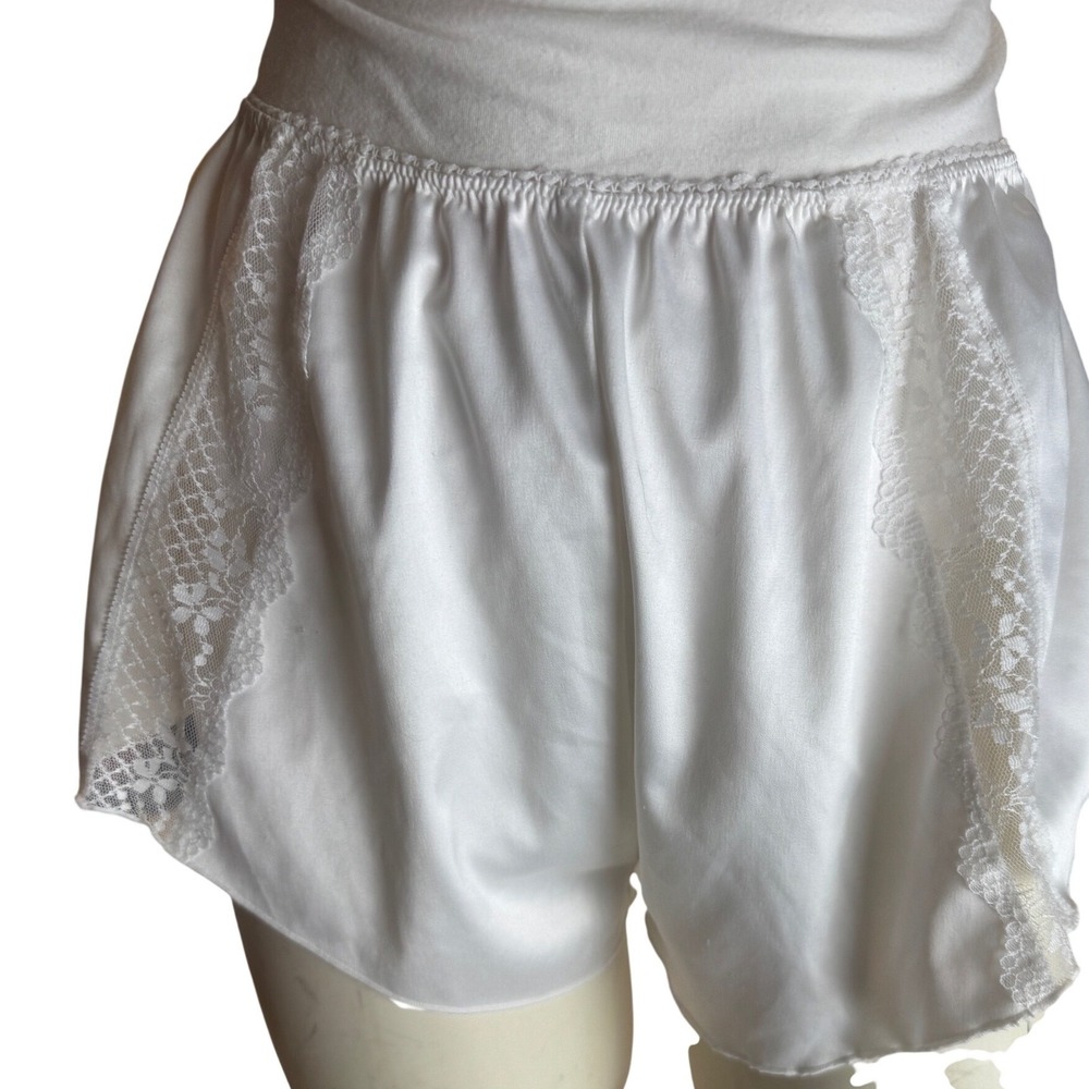 Kat The Label White Satin Lace Tap Shorts Bridal Coquette Sleepwear Small